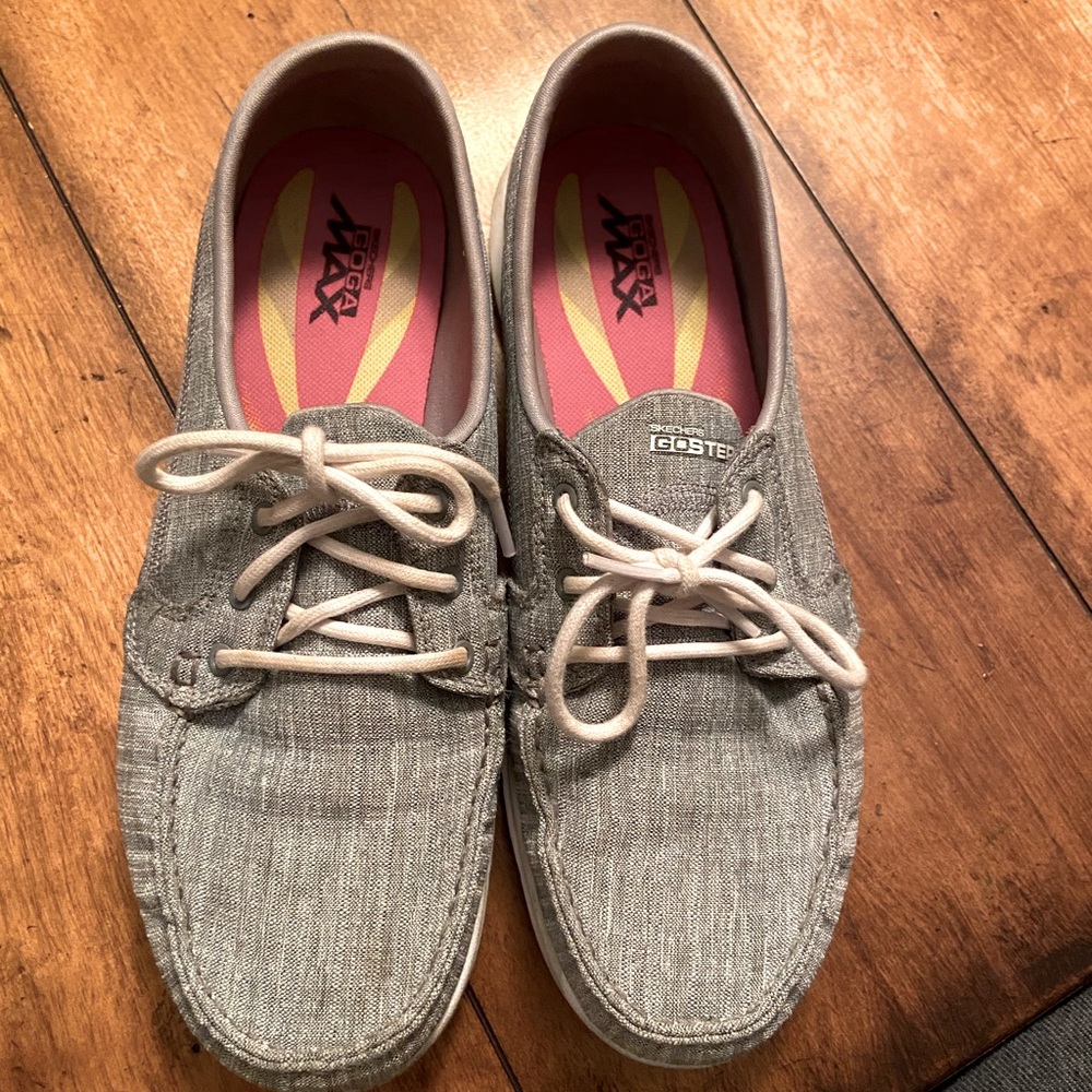 Deck shoes